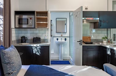 Springfield Mount, Woodhouse, Leeds - Image 2